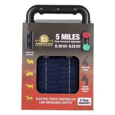 Can flies land on electric fence?